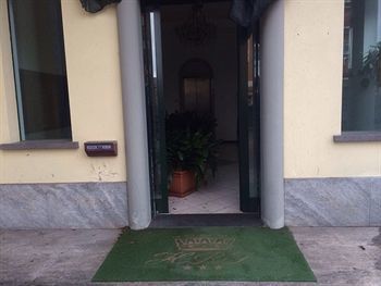 Residence Italia Dormelletto Extérieur photo